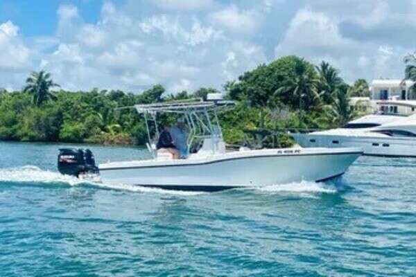Picture Of: 2011 Dusky 23'3 