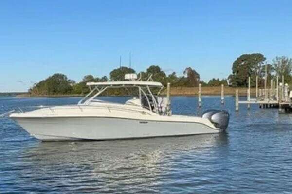 Picture Of: 2005 Hydra-Sports 33VX 