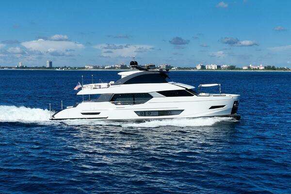 Picture Of: 2021 Ocean Alexander 27 Explorer Aquasition