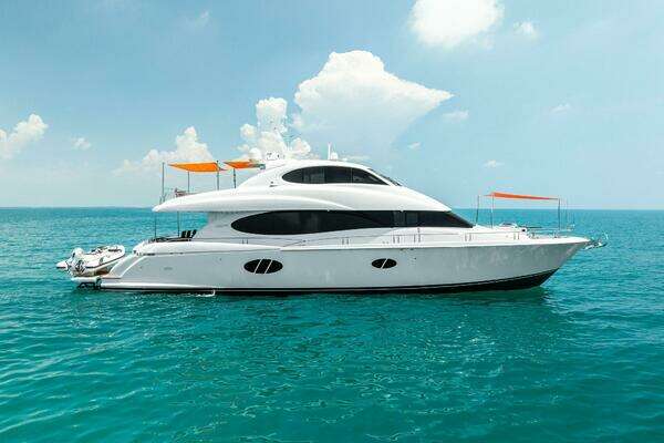 Picture Of: 2006 Lazzara Yachts 84 Skylounge Voyager