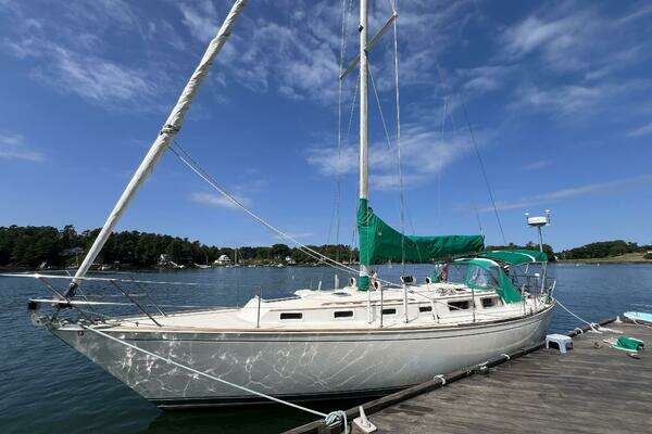 Picture Of: 1984 Sabre 38 Sirius