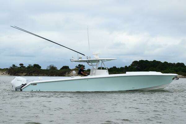 Picture Of: 2008 Venture 39 Cuddy 