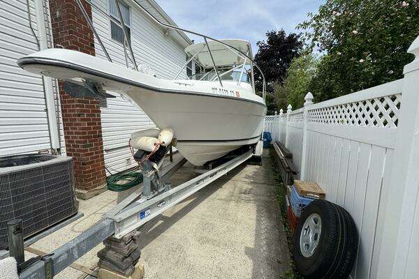 Picture Of: 1999 Robalo 2640 