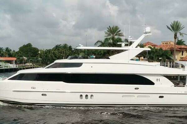 Picture Of: 2017 Hargrave Raised Pilothouse LOLA T