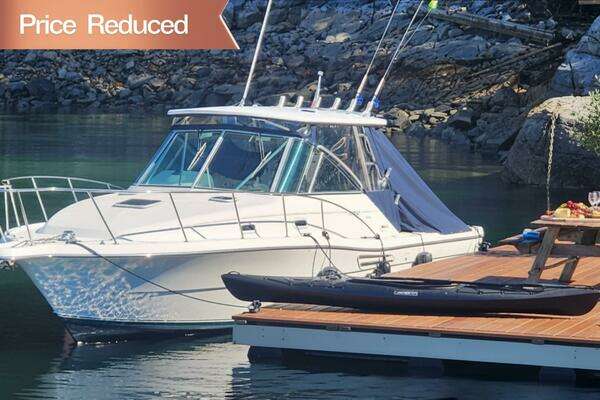 Picture Of: 2000 Pursuit 3000 Express 