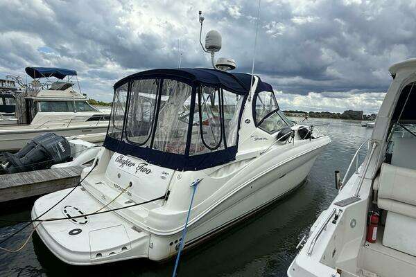 Picture Of: 2007 Sea Ray 320 Sundancer 