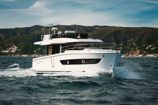 Picture Of: 2027 Beneteau Swift Trawler 37 On Order