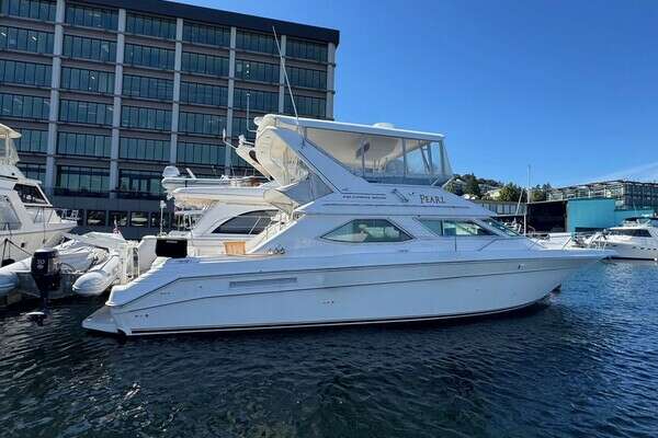 Picture Of: 1994 Sea Ray 440 Express Bridge PEARL