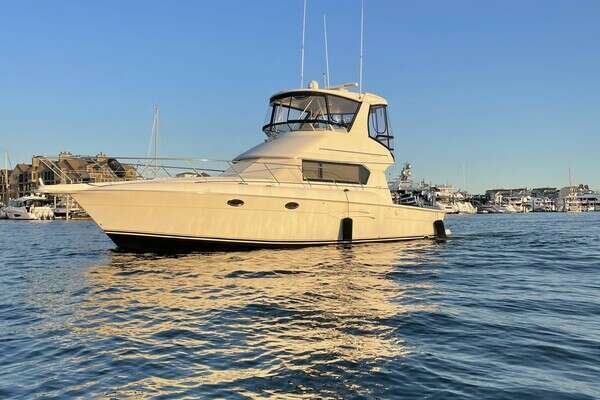 Picture Of: 2003 Silverton 42 Convertible She's From Boston