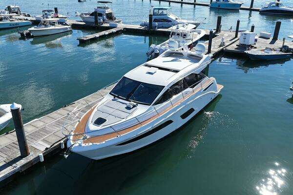 Picture Of: 2018 Sea Ray 460 Sundancer 
