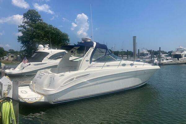 Picture Of: 2002 Sea Ray 360 Sundancer Clipper