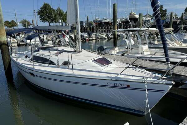Picture Of: 2008 Catalina 309 