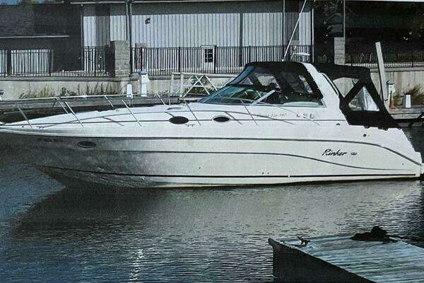 Picture Of: 2000 Rinker Fiesta Vee 340 Si Caro