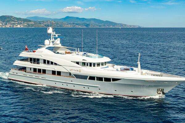 Picture Of: 2009 Timmerman Custom Tri-Deck LATITUDE