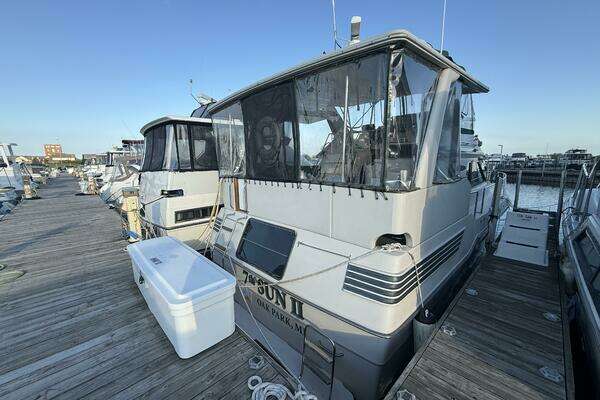 Picture Of: 1988 Sea Ray 415 7th Sun