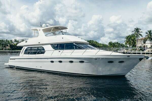 Picture Of: 2005 Carver 56 Voyager Sound Traveler