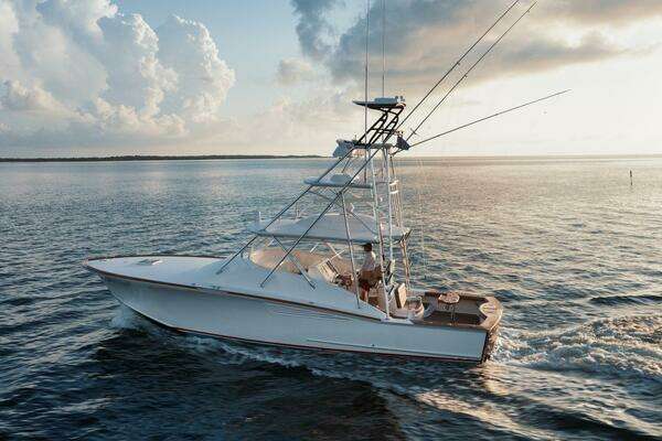 Picture Of: 2016 F&S 40 Open Express DOG HOUSE