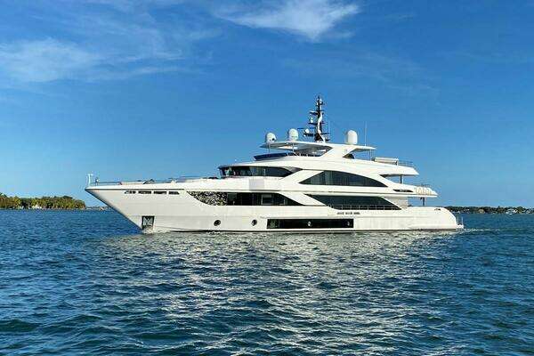 Picture Of: 2020 Majesty Yachts 140 Checked Out