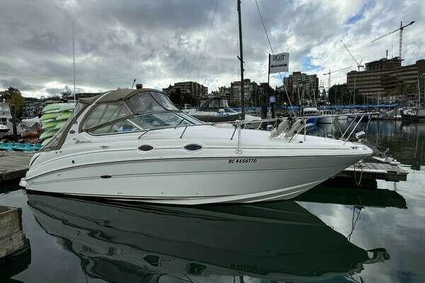 Picture Of: 2002 Sea Ray 280 Sundancer 
