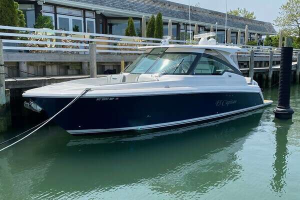 Picture Of: 2019 Tiara Yachts 34LX El Capitan