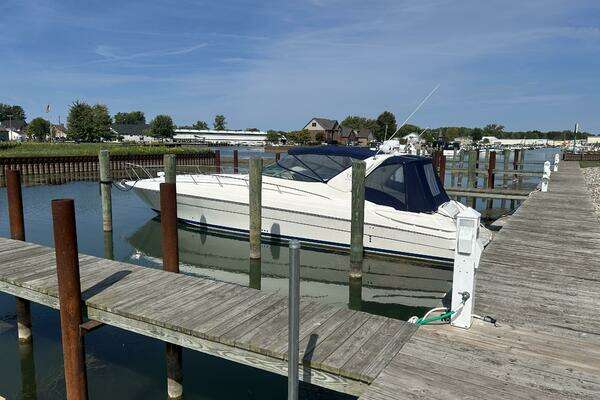 Picture Of: 2004 Wellcraft Excalibur 
