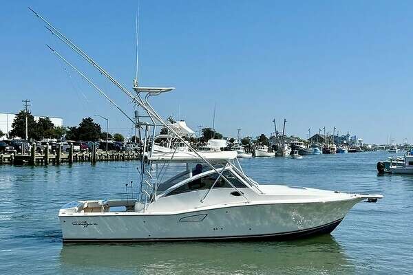 Picture Of: 2004 Albemarle 320 Express Fisherman Dirty's Girl 