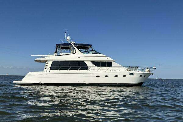 Picture Of: 2002 Carver 570 Voyager Pilothouse Waterdog