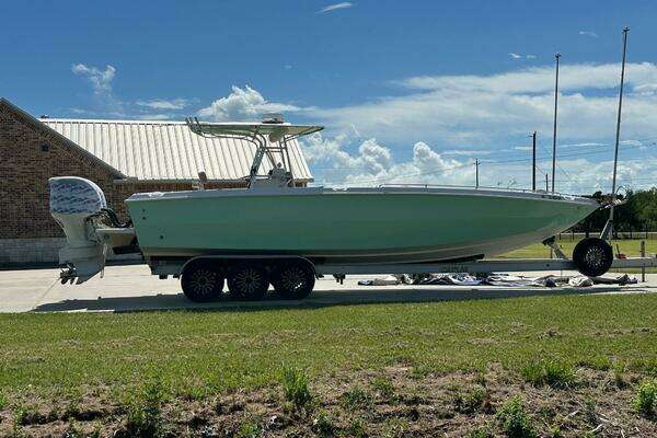 Picture Of: 2001 Carrera Boats  