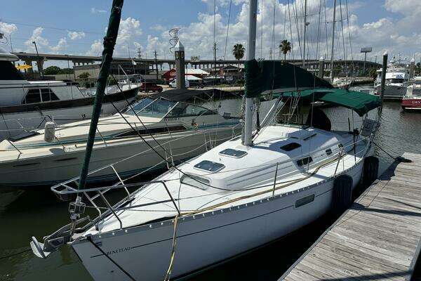 Picture Of: 1999 Beneteau Oceanis 321 Valkyrie