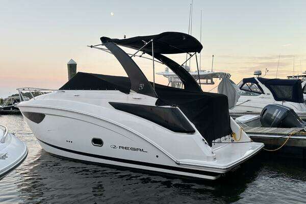 Picture Of: 2021 Regal 26 Express 