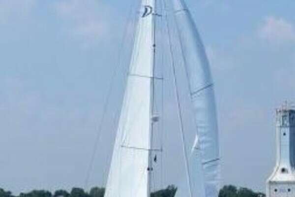 Picture Of: 2012 Delphia  