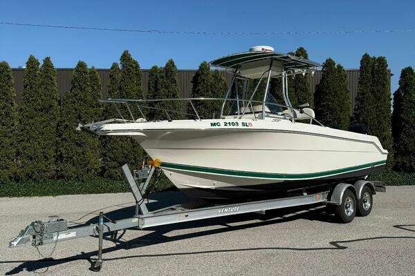 Picture Of: 2003 Wellcraft 250 Fisherman 