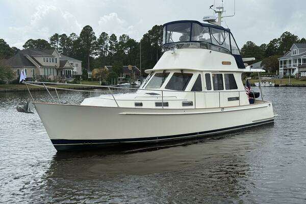 Picture Of: 2008 Legacy Yachts 42 Flybridge STARLITE