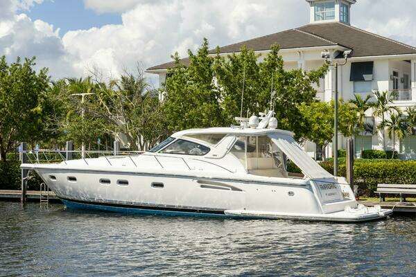 Picture Of: 2000 Tiara Yachts 5200 Express Amandavid