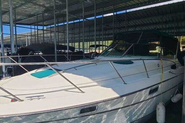 Picture Of: 1996 Maxum 3200 SCR Dream Time