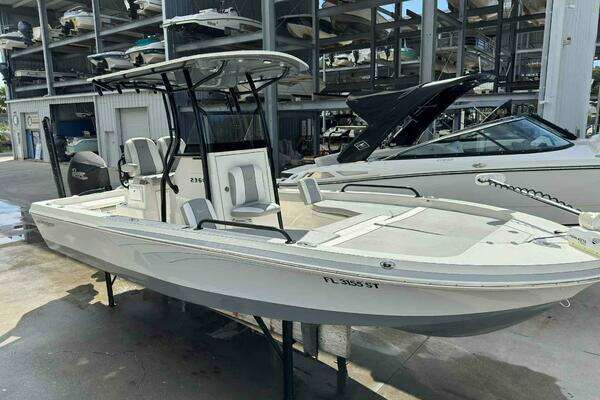 Picture Of: 2020 Ranger 2360 Bay Boat 