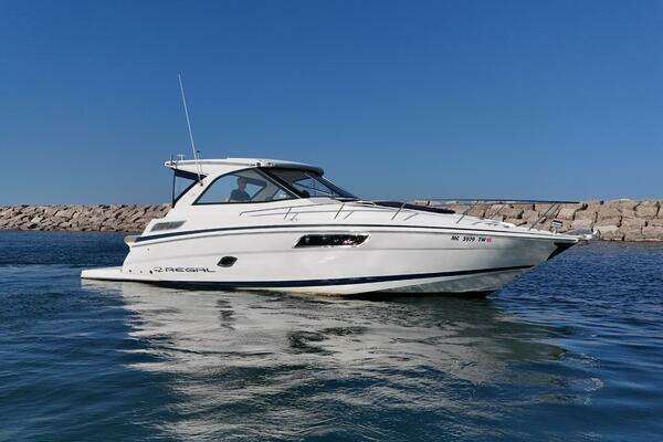 Picture Of: 2016 Regal 35 Sport Coupe 