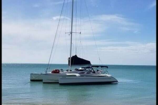 Picture Of: 2007 Dragonfly 35 Ultimate Antillano