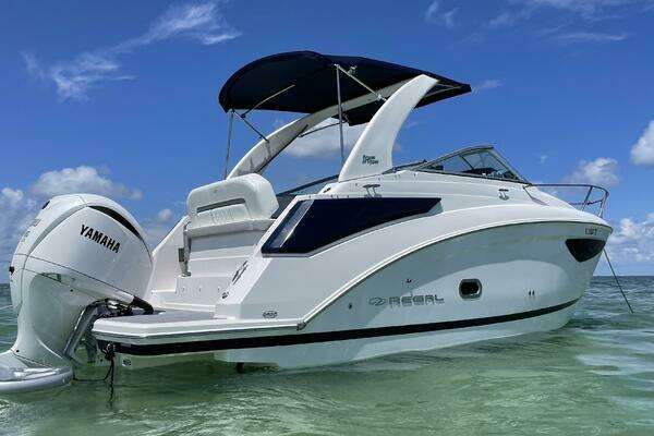 Picture Of: 2022 Regal 26 XO 