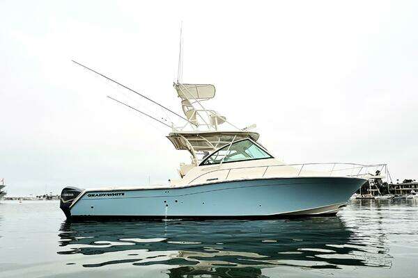 Picture Of: 2018 Grady-White 370 Express BE CHUMMING