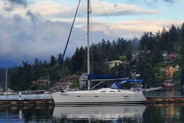 Picture Of: 2006 Beneteau 393/403 H2O Bungalow