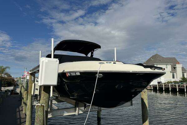 Picture Of: 2019 Stingray 234LR 