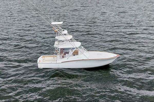 Picture Of: 2003 Egg Harbor Predator Express 