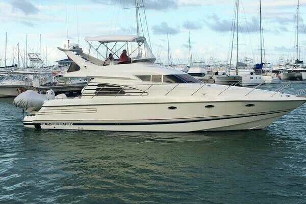 Picture Of: 1997 Sunseeker Manhattan 48 Solitude