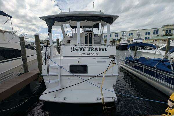 Picture Of: 1994 Carver 370 AFT CABIN Have Love Will Travel