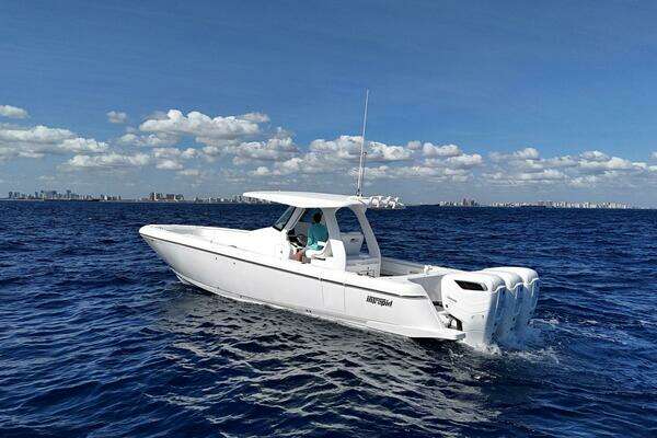 Picture Of: 2024 Intrepid Nomad SE 