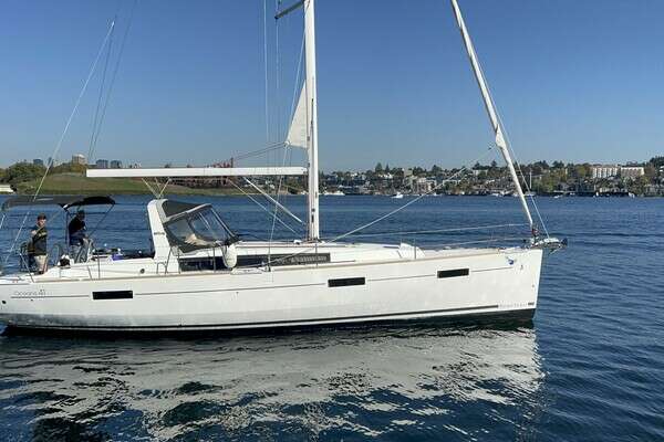 Picture Of: 2014 Beneteau Oceanis 41 Blue Jay