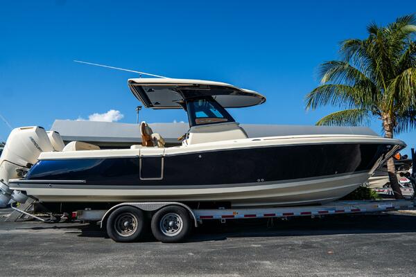 2025 Chris-Craft Catalina  photo