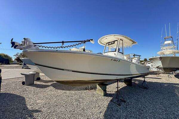 Picture Of: 2023 Regulator 26 XO 