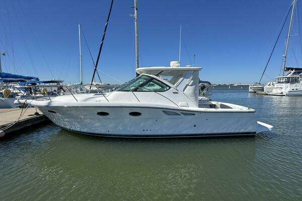 Picture Of: 2005 Tiara Yachts 3200 Open Lone Star